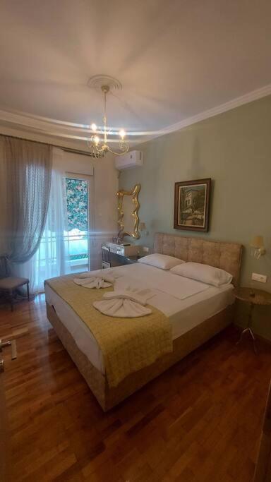 G102 Κεντρικό Πολυτελές Διαμέρισμα Daire Golos Dış mekan fotoğraf